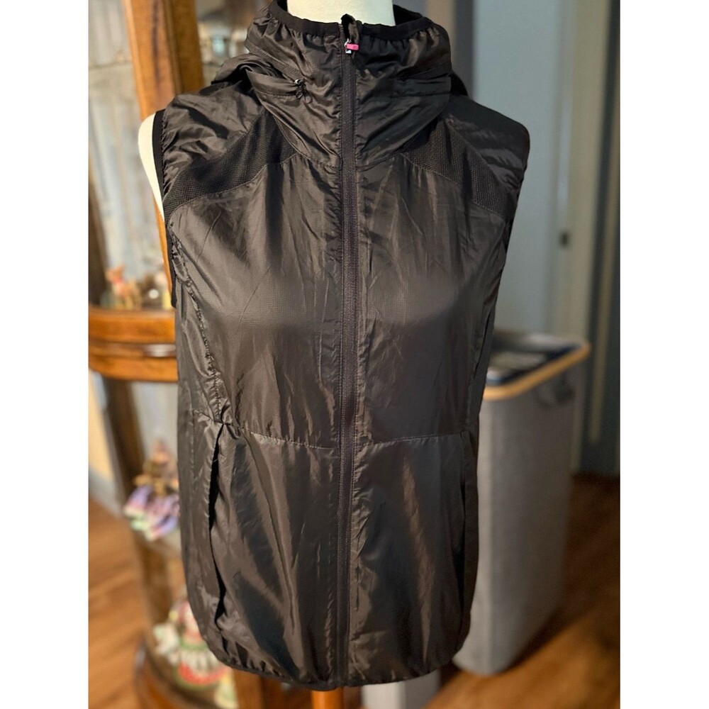 Zyia Active Women's Black Trainer Hooded Vest Windbreaker Packable